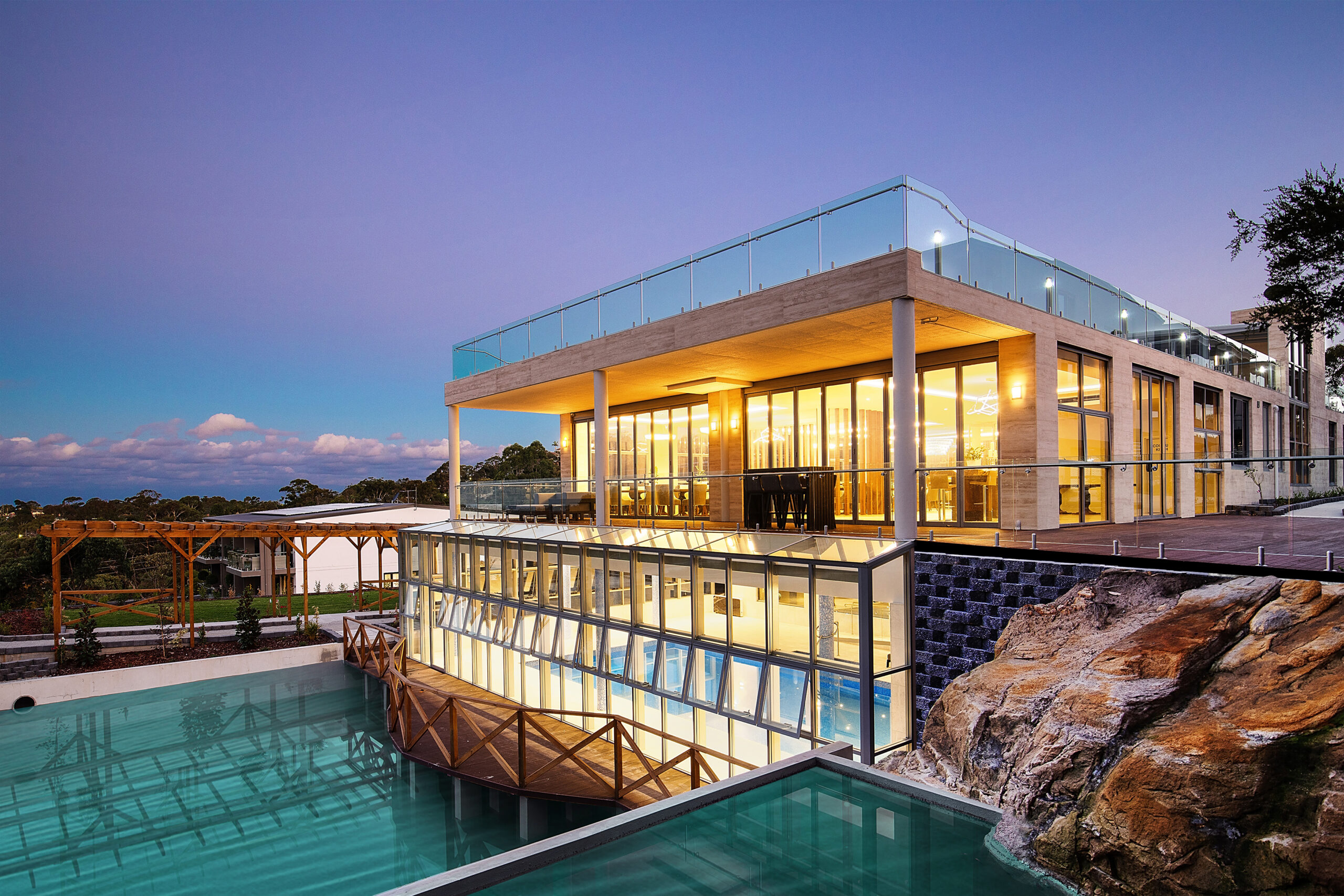 Retirement village Northern Beaches apartment with sea views at Beacon Hill